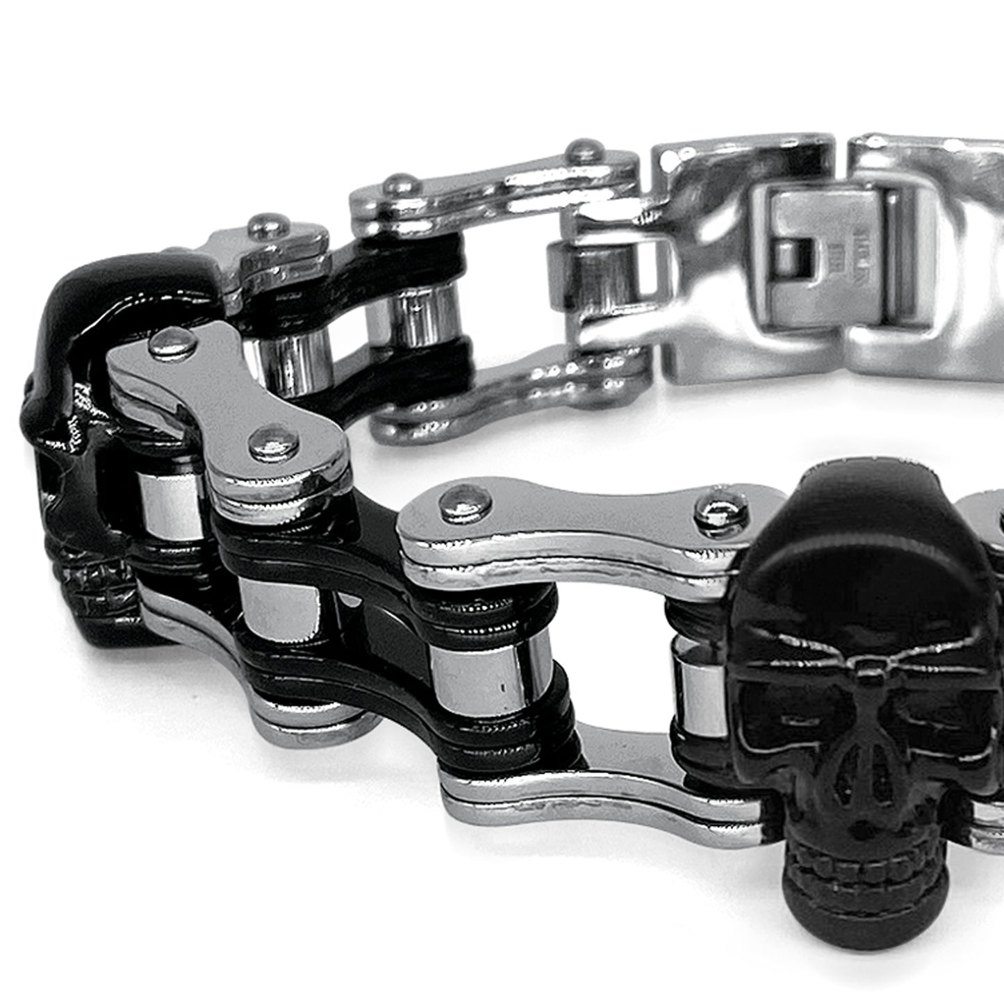 Mens Stainless Steel Chain Bracelet with Pirate Skulls, Fashionable Retro Style, Masculine, for Motorcycle and bicycle enthusiasts, 7.5-9.75 Inches(With Gift Box)